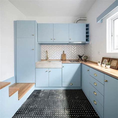 Kebanyakan ruangan untuk dapur pada desain rumah minimalis type 36 tidak ikut disertakan dalam rencana desain. Dapur biru yg cantik 😍 . Tag pasangan kalian ya . Credit ...
