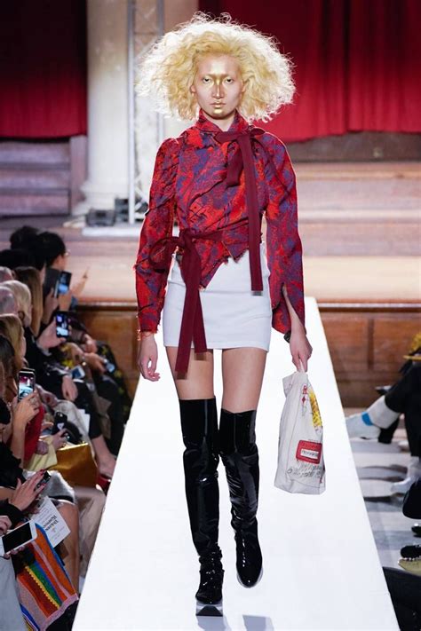 Vivienne Westwood Fall 2019 Ready To Wear Fashion Show High Fashion