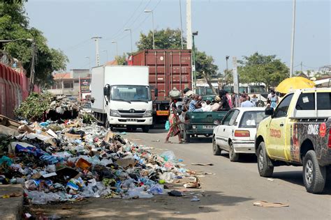 Angolaluanda Lixo E Chuva Colocam “saúde Pública” Em Risco Na Cidade Capital As últimas