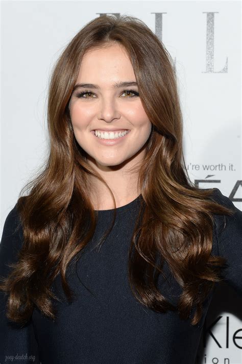 Long Flowing Curly Hair So Growing My Hair Out Zoey Deutch