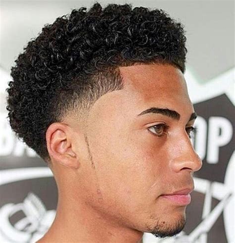 21 Youthful Taper Fade With Curls Hairstyles For Men New Natural
