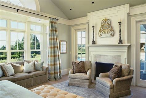 Learn the basics of how to install a crown molding to your ceilings. How To Install Crown Molding Vaulted Ceiling # ...