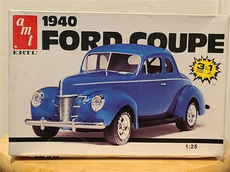 Vintage Amt Model Car Kit 1940 Ford Coupe 125 Scale 3863951539