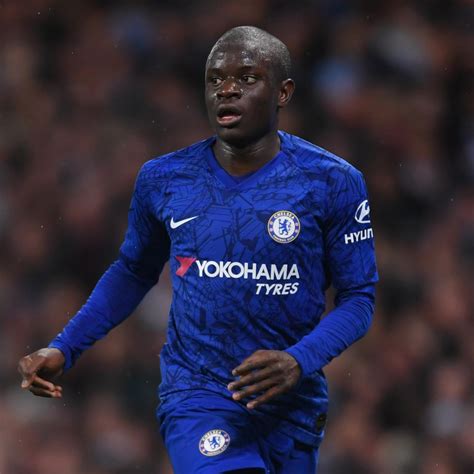 N'golo kante is carbon copy of chelsea fc great midfielder, claude makelele. N'Golo Kante 'Happy to Stay' at Chelsea Despite Transfer ...