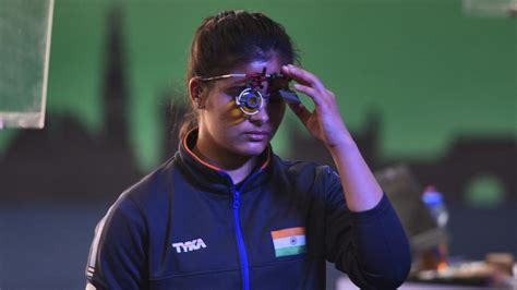 Jun 26, 2021 · home › sports › other sports › saurabh chaudhary, manu bhaker get silver after losing in 10m air pistol mixed team final of shooting world cup National Shooting Championships: Manu Bhaker, Anish Bhanwala sweep senior, junior gold medals ...