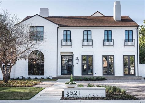 Brilliant White Brick House Concepts That Dazzle And Inspire