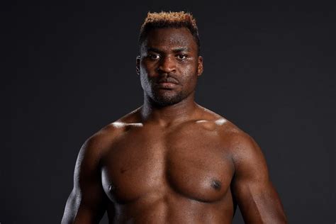 The betting odds have been revealed for the proposed francis ngannou vs. Francis Ngannou vs Derrick Lewis prévu pour l'UFC 226