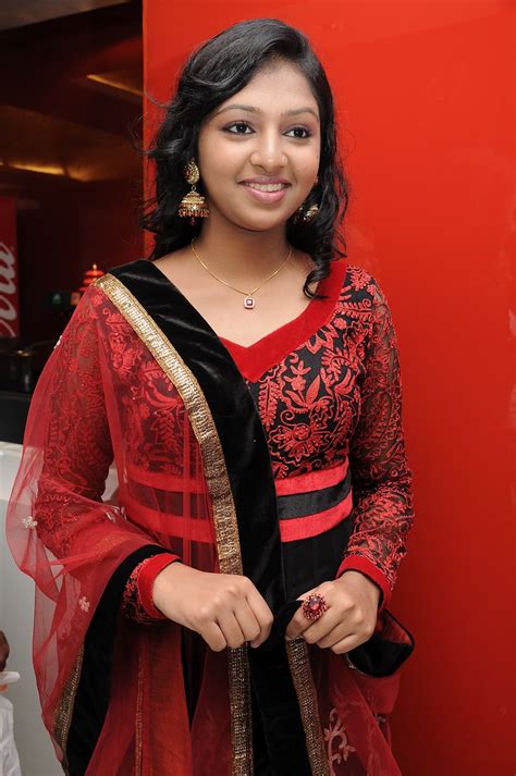 It must be unique and should be high definition. Indian Actress Photo Gallery : Kumki Heroine Lakshmi Menon Pics