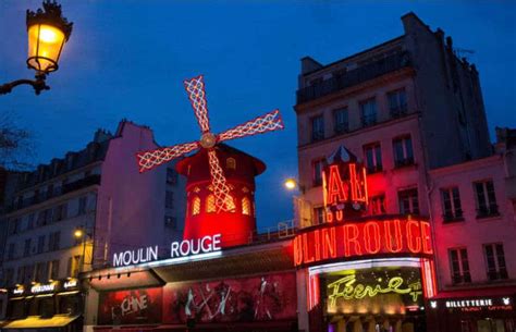 The Moulin Rouge Paris Might Be The Campest Cabaret You Ll Ever See Meaws Gay Site