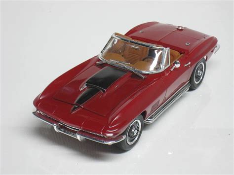Gallery Pictures Revell Monogram 1967 Corvette Convertible Plastic