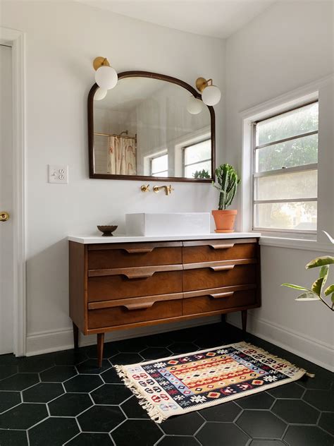 Mid Century Bathroom With A Colorful Modern Flair Thrifted Mid Century