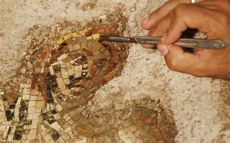 Dig Under Ancient Trajan S Baths In Rome Turns Up Mosaic Depicting A