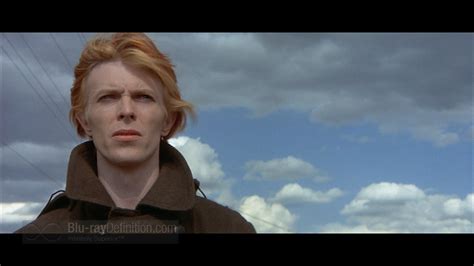 Somehow he managed a smile. The Man Who Fell to Earth (1976 review) | Jonathan Rosenbaum