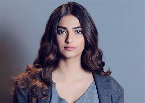 sonam kapoor never wanted her husband to be like her father