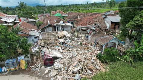 Hidup Di Negara Rawan Bencana Masyarakat Indonesia Belum Sadar Bencana