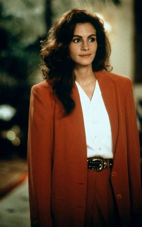 20 Photos Of Beautiful Julia Roberts With Her Long And Curly Hairstyle