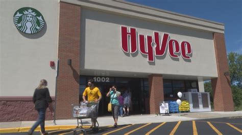 Hy Vee Paid Out Over 167 Million In Bonuses Other Benefits To