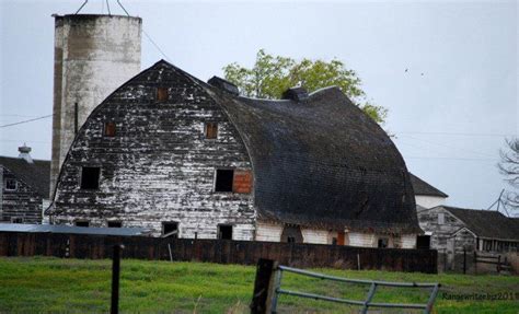 19 Beautiful Weathered Old Barns In Idaho Old Barns Barn