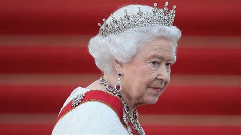 Mourners Honor Queen Elizabeth Ii She ‘spread Her Love Across The