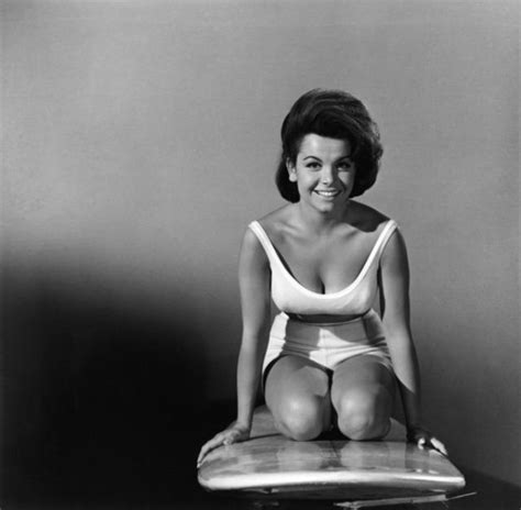 Fascinating Black And White Publicity Photos Of Annette Funicello In Bikini For Beach Party