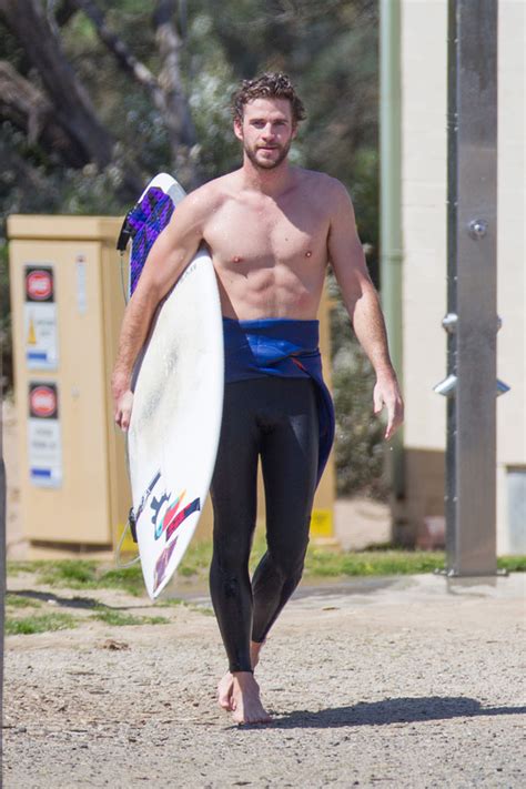 Liam Hemsworth Almost Naked Sexy Scans Naked Male Celebrities