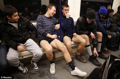 Commuters Around The Globe Ditch Their Trousers For Th Annual No Pants Subway Ride News