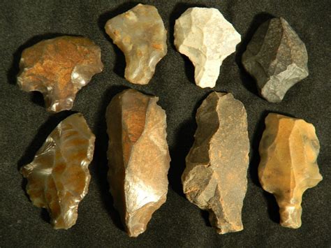 Uppermiddle Paleolithic Aterian Arrowheads Tools Scrapersknives