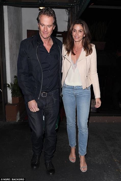 Cindy Crawford Enjoys Romantic Dinner With Husband In Weho Daily Mail