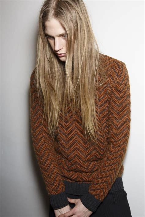 I am falling in love with long hairstyles, also i am androgynous. character inspiration | Boys long hairstyles, Androgynous ...