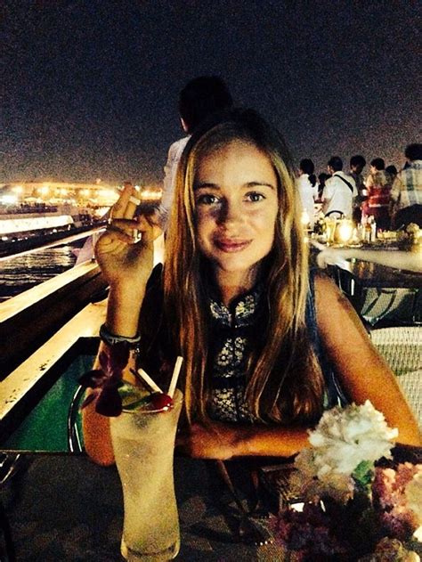 Photos Show Lady Amelia Windsor Taking Paris By Storm Daily Mail Online