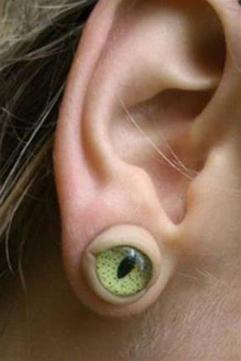 Diy Creepy Halloween Eyeball Earrings ~ This Could Be Made With Fimo