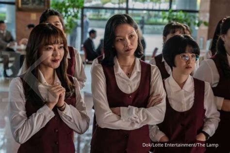 Film Korea Terbaik 2020 Inilah 10 Film Populer Yang Berhasil Meraih