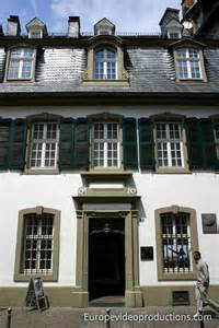 Hours, address, karl marx house reviews: Foto: Karl-Marx-Haus in Trier an der Mosel, Deutschland ...