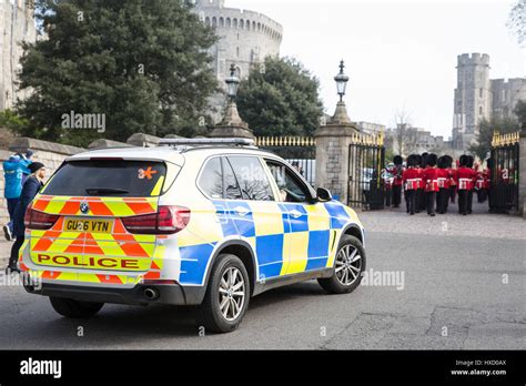 Windsor Uk 27th March 2017 A Police Armed Response Vehicle Stock