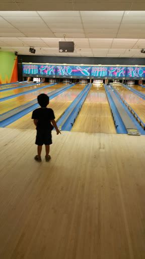 Bowling Alley 10 Pin Alley Reviews And Photos 1201 E Amador Ave