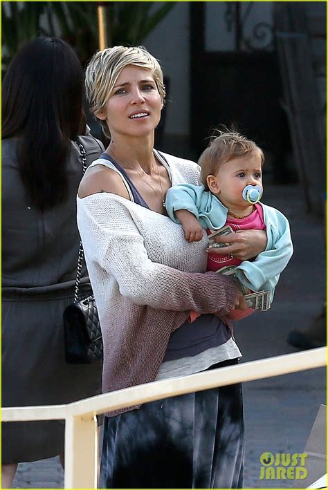 Elsa Pataky Takes India To Lunch With Her Mom Photo 2879055
