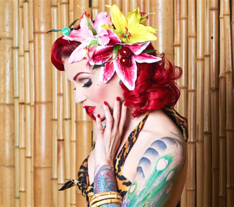 Rockabilly And Pin Up Hair Flowers At Lady Lucks Boutique Rockabilly Flores Cabello Y Moda