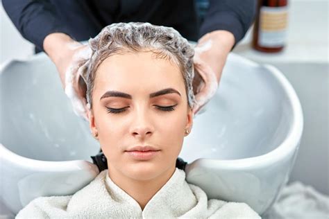 Even with so many dry scalp treatment products out there, there are still some that stand out. The Best Thing to Do For Dry Flaky Scalp - Kendra Powell