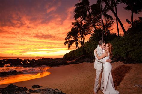 Beach Wedding In Hawaii