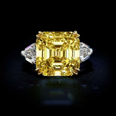 1168 Carat Fancy Vivid Yellow Vvs2 Asscher Diamond Ring