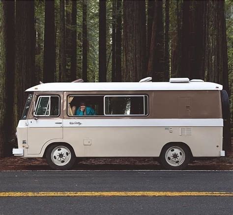 Digital Nomads Making The Most Of Life Retro Campers Van Travel