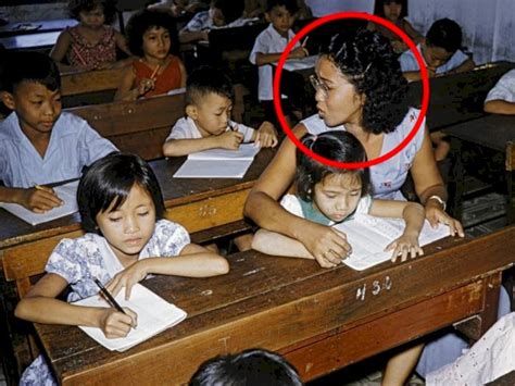 Viral Foto Jadul Murid Sekolah Belajar Di Jawa 1970 An Netizen Malah