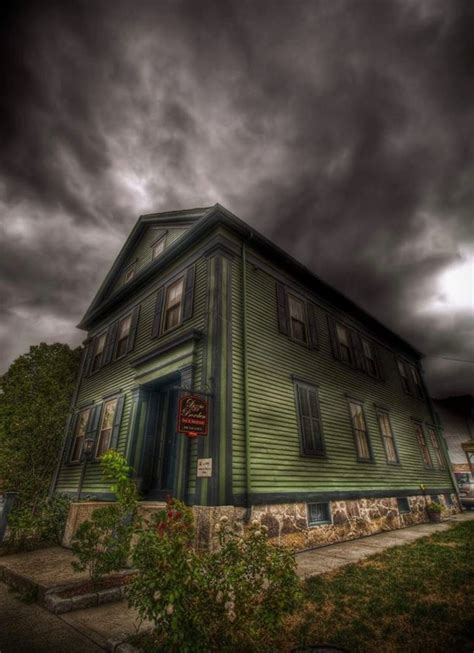 Lizzie Bordens House Spooky Places Most Haunted Places Haunted Places