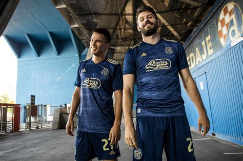 Fifa 21 ratings for dinamo zagreb in career mode. Dinamo Zagreb voetbalshirts 2020-2021 - Voetbalshirts.com