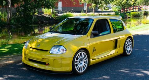 Heres Your Chance To Own A Super Rare Renault Clio V6 Trophy Race Car
