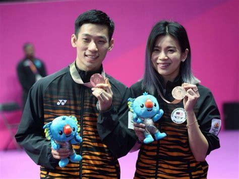 Love badminton | goh liu ying ❤️ journey of malaysia's badminton sweetheart love badminton goh liu ying is simply. Pasangan Chan Peng Soon/Goh Liu Ying Juara AS Open 2018 ...
