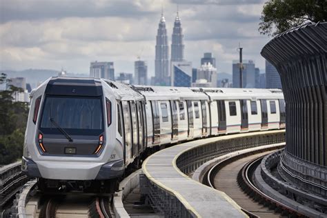 Mrt sbk line connects sungai buloh (northwest of kl) and kajang (southeast of kl) through its 51 km route comprises of 41.5 km elevated guideway with 24 stations and 9.5 km tunnel segment with 7 under ground stations. Phase 2 of MRT Sungai Buloh - Kajang Line to Open On 17th ...