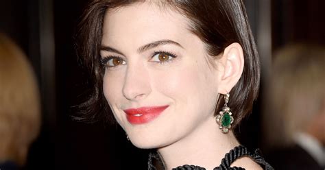 Anne Hathaway Messed Up A Party The Cut