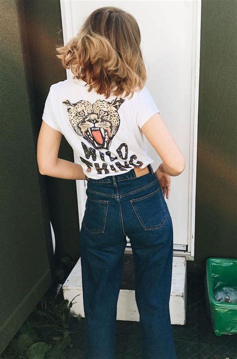 Pin By Thefoxandbuffalo On What To Wear What To Wear‍ Mom Jeans Fashion What To Wear