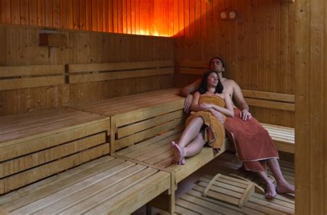 5 Reasons To Hop In A Sauna Asap Wellness Us News